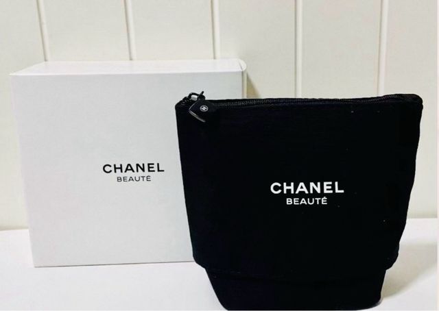 CHANEL NECESER EXTENSIBLE / POUCH EXPANDABLE