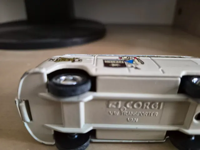 Corgi VW Furgoneta Nescafé 1:48