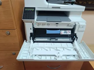Impresora HP Color LaserJet Pro M183fw