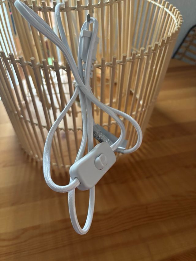 Lampada a sospensione in bambù