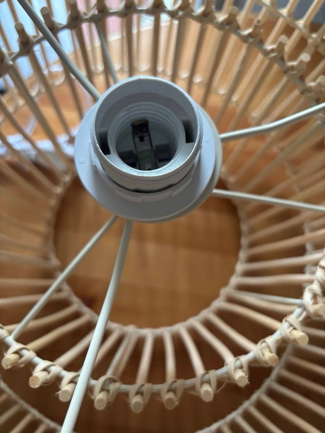 Lampada a sospensione in bambù