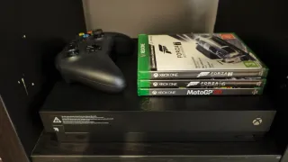 Xbox One X + 3 juegos