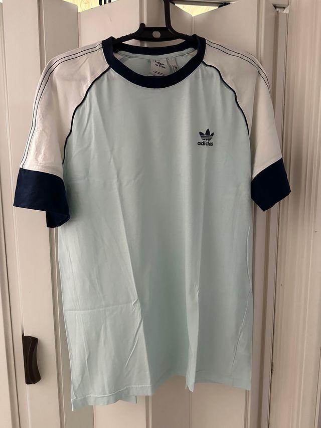 Camiseta Adidas Talla M Celeste y Blanca