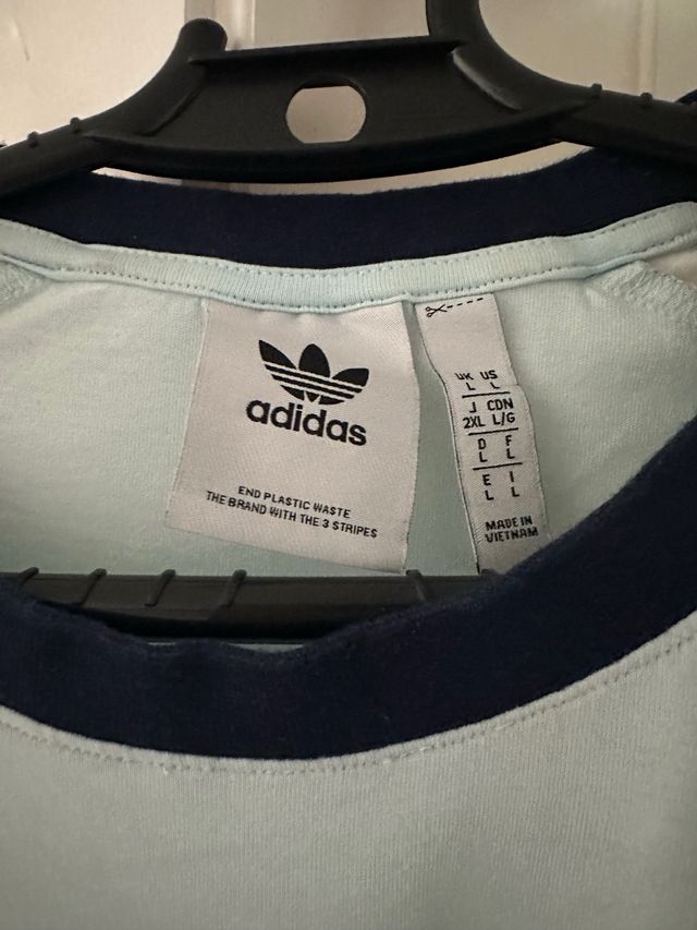 Camiseta Adidas Talla M Celeste y Blanca