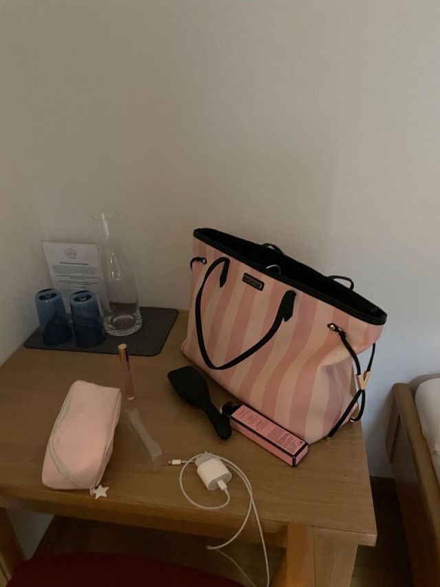 Bolso Victoria's Secret Rayas Rosas y Blancas