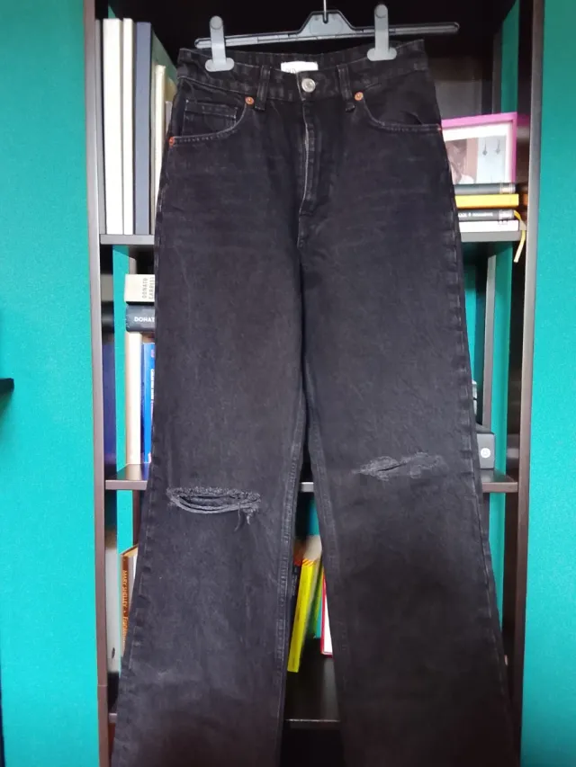 Jeans Zara oversize neri strappati
