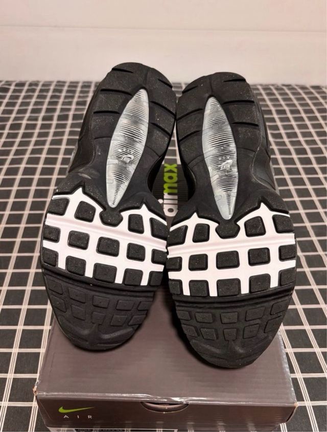 Nike Air Max Gris y Blanco