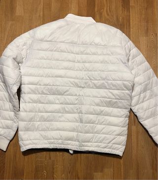Chaqueta acolchada blanca bomber