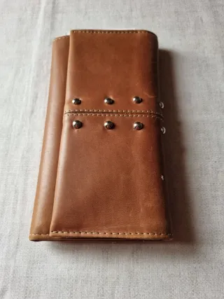 Monedero de señora de piel marrón