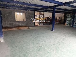 Nave industrial en venta en Alcarràs