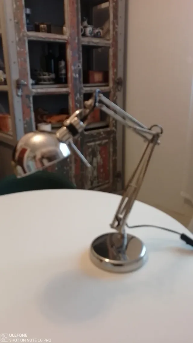 Flexo Ikea Metálico Ajustable