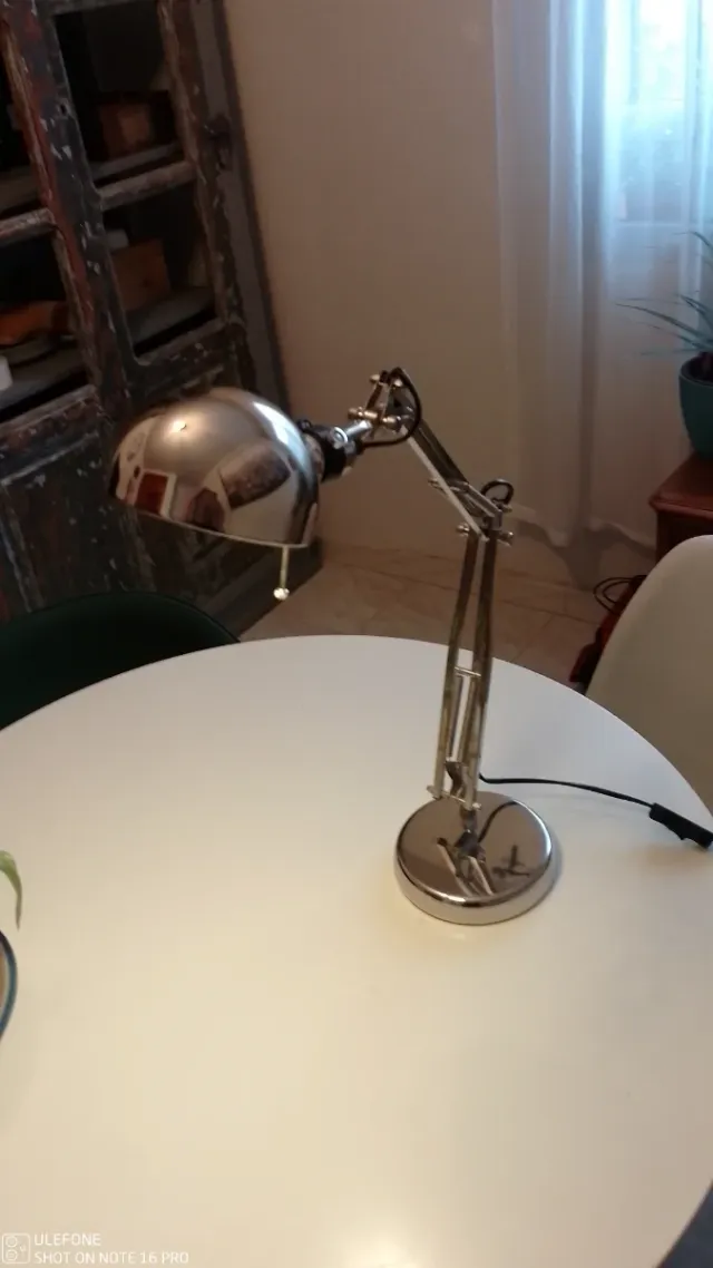 Flexo Ikea Metálico Ajustable