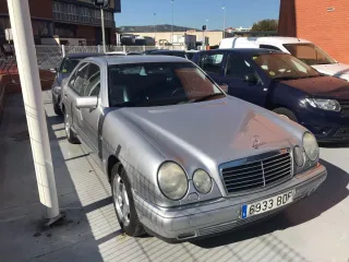 Mercedes-Benz Clase E 2000
