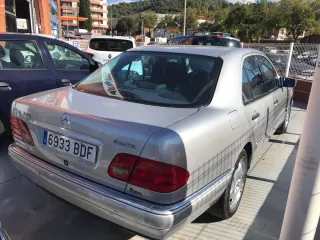 Mercedes-Benz Clase E 2000