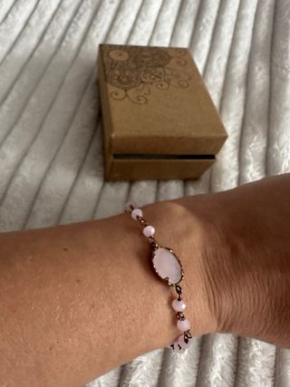 Pulseira Rosa e Dourada com Pedra