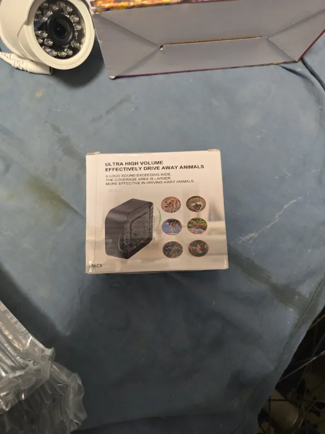 Cámaras de seguridad y guantes LED