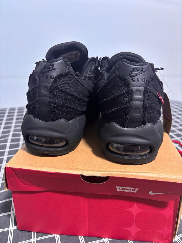 Nike Air Max  x Levi's Negro