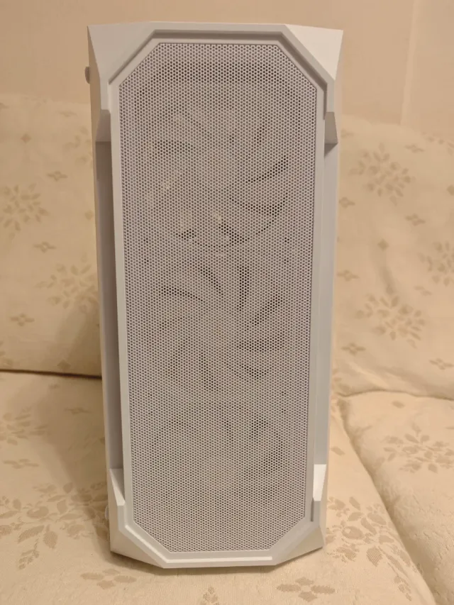 PC Gaming RX 6600 Aura Blanca