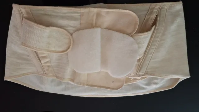 Faja lombare regolabile, con rinforzi, da farmacia