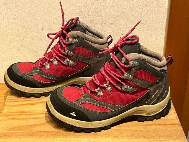Scarponcini Quechua trekking taglia 39