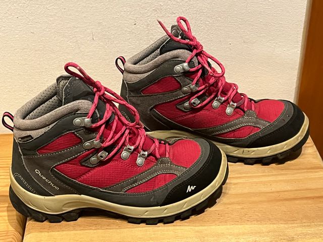 Scarponcini Quechua trekking taglia 39