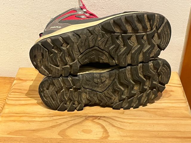 Scarponcini Quechua trekking taglia 39
