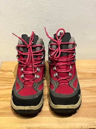 Scarponcini Quechua trekking taglia 39