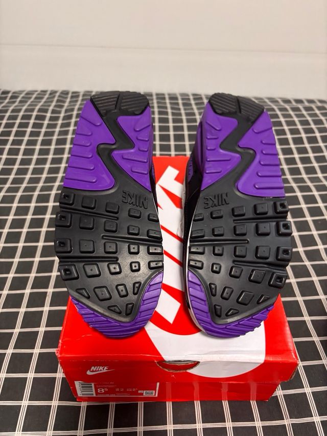 Nike Air Max 90 Gris y Morado