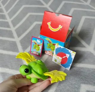 Brinquedo “Adopt Me!” McDonald’s | Tartaruga