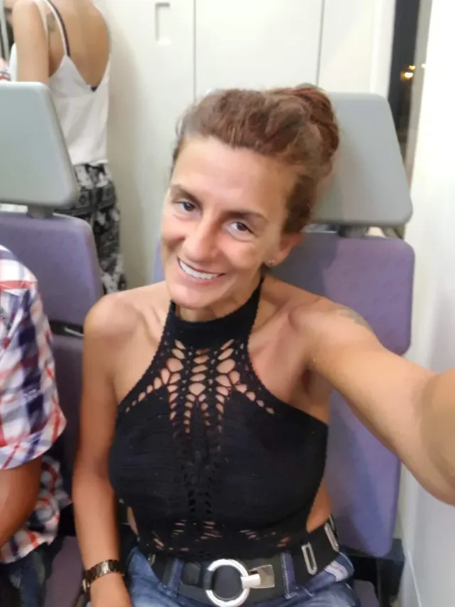 Top negro crochet halter