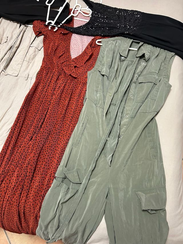 Conjunto de monos de vestir