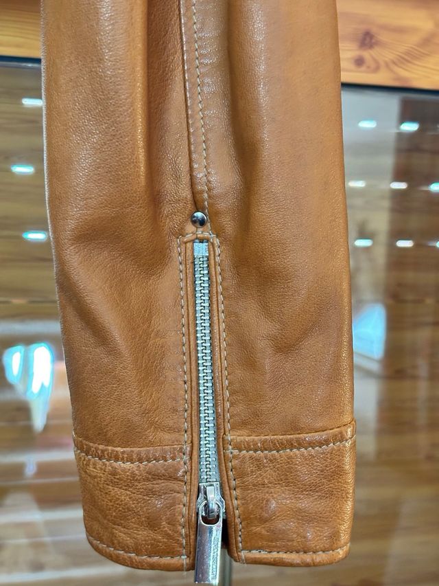 Chaqueta de piel auténtica Milestone en color came