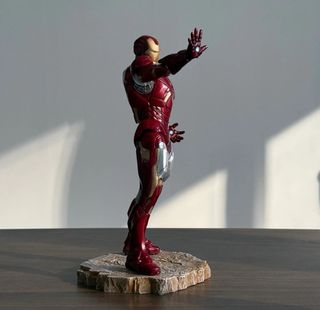 Statua Iron Man 22 cm in PVC – Nuova