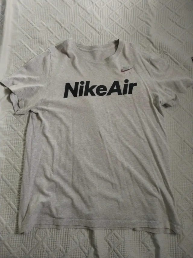 Camiseta Nike Air Gris