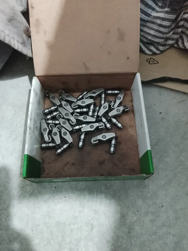 Taqués Hidráulicos Opel Vivaro M9R E7 Nuevos