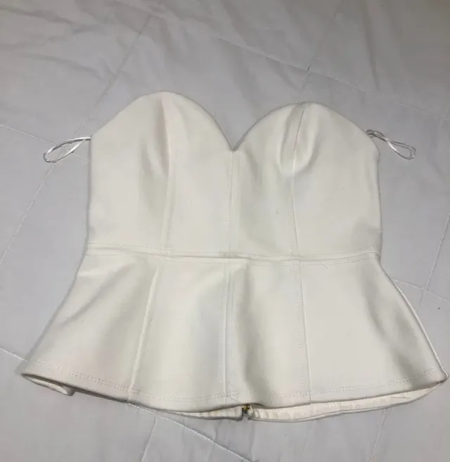 Blusa strapless peplum blanca