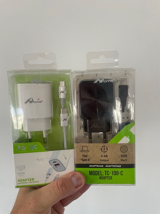 Carregador Tipo C e iPhone