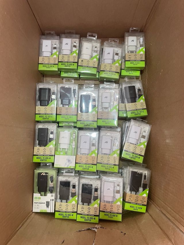 Carregador Tipo C e iPhone