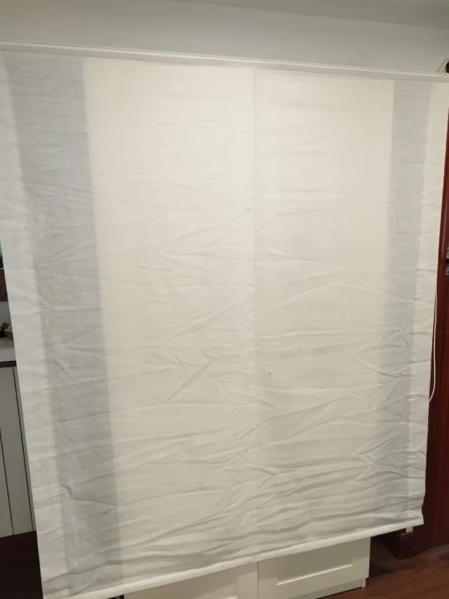 Estor enrollable blanco de tela