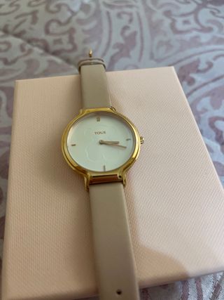 Reloj Tous Beige y Dorado con correa rosa pastel