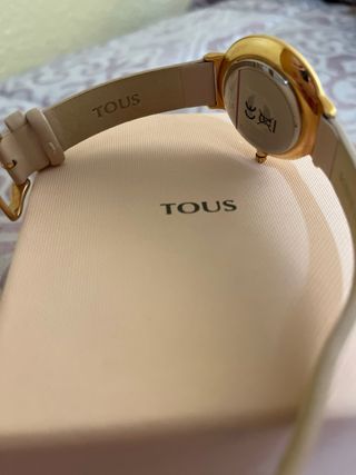 Reloj Tous Beige y Dorado con correa rosa pastel