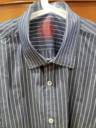 Camisa de rayas clásica hombre