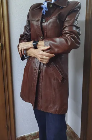 Cazadora de piel marrón