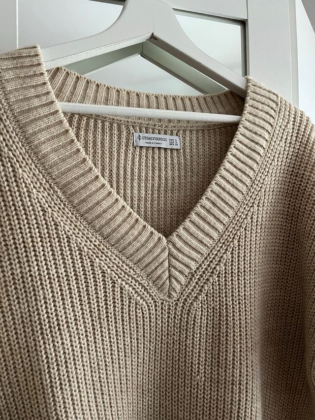 Jersey punto cuello pico beige