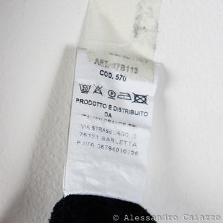 Felpa Streetwear Butnot Nera con Logo Grafico