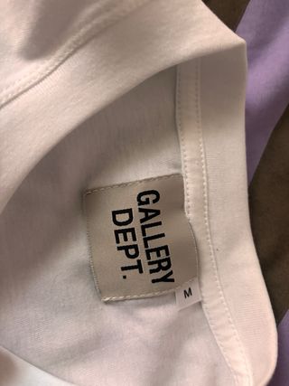 Camiseta Gallery Dept.