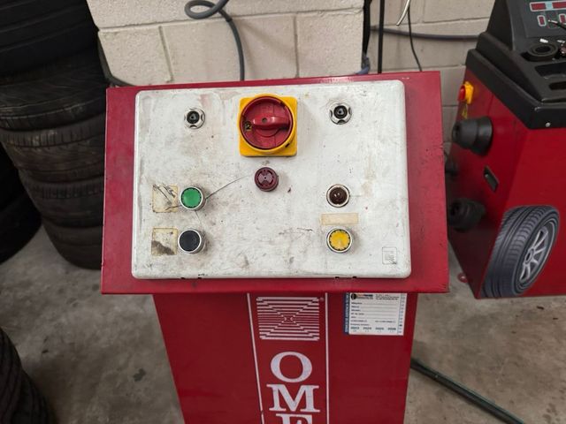 Elevador de coche Tijera Omer 3.5T