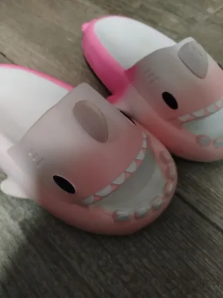 Chanclas Tiburón Rosa Talla 36/37