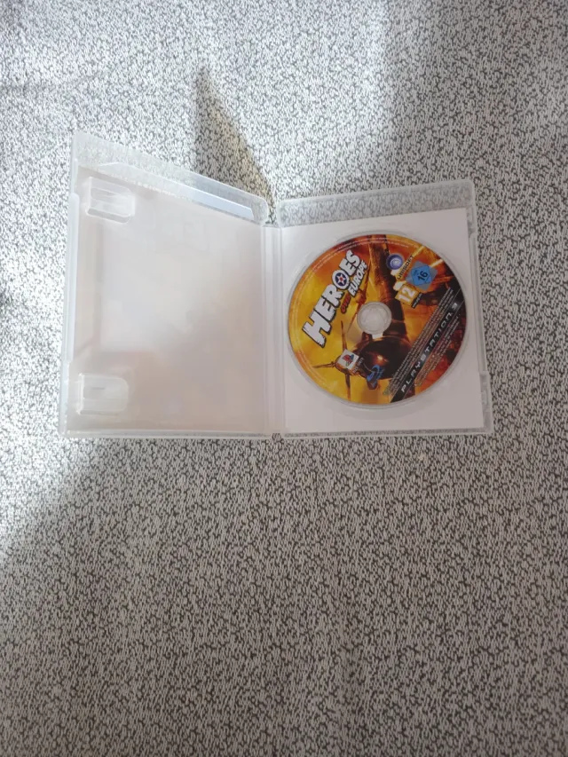 Lote 2 Giochi PS3: Heroes Over Europe e Apache