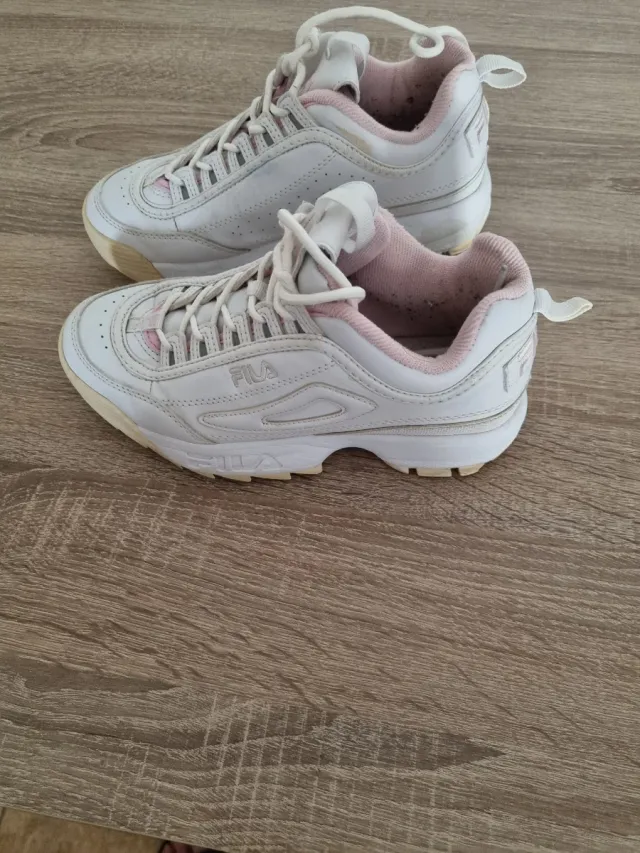 Zapatillas Fila Niña Blancas y Rosas